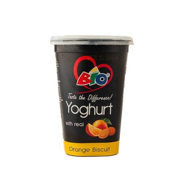 Bio Yoghurt with real orange biscuit at zucchini